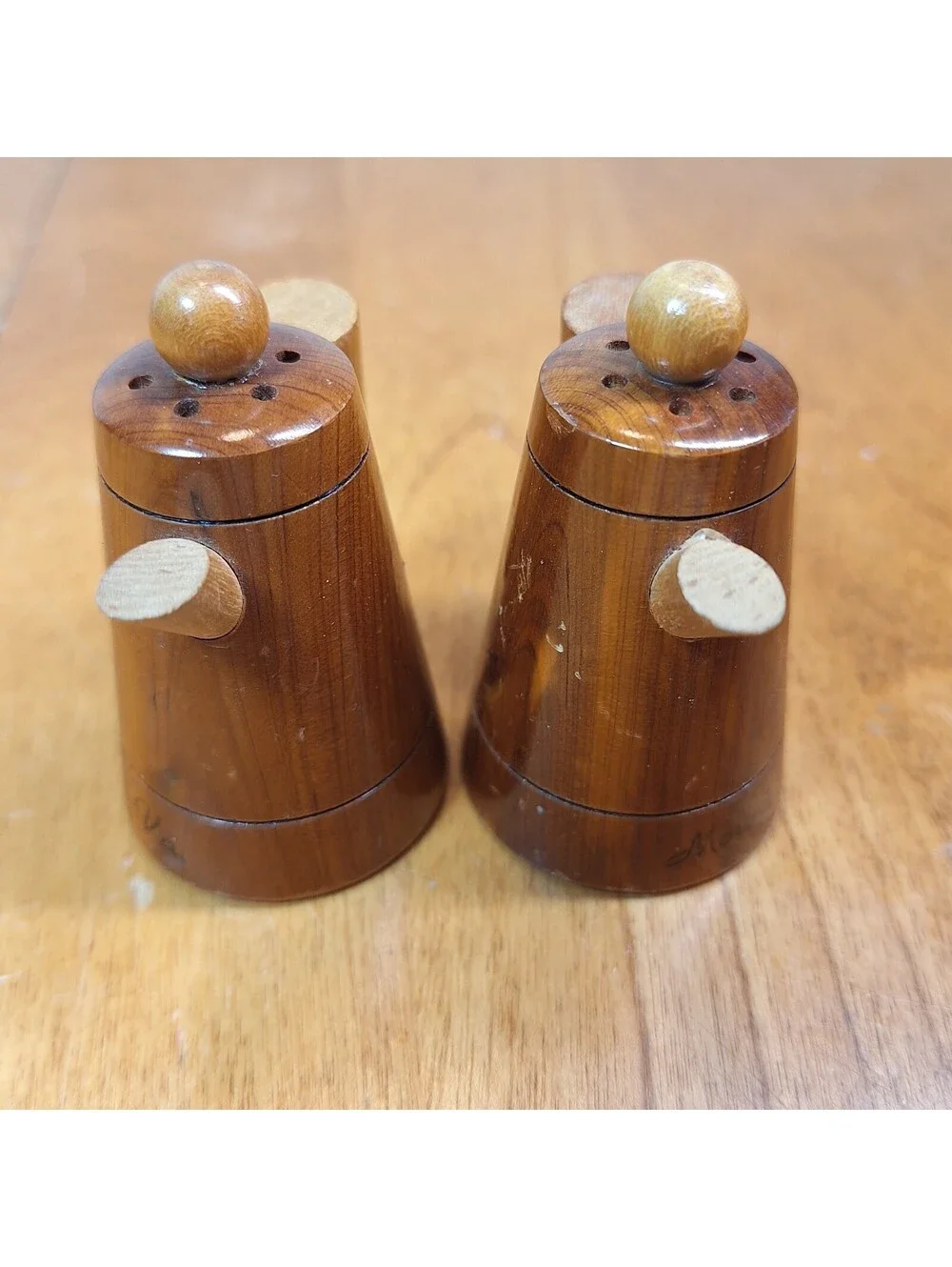 VTG Wooden Coffee Pot Souvenir Salt and Pepper Shakers From Mount Vernon, Va